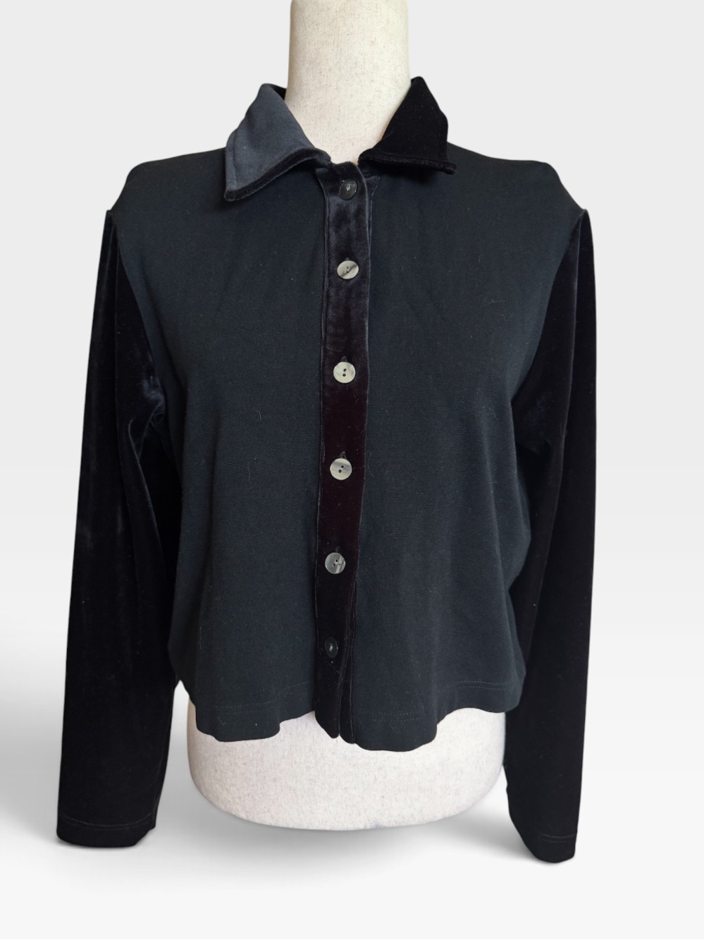 Vintage Talbots Black Women's Button-Up Velvet Trim Top